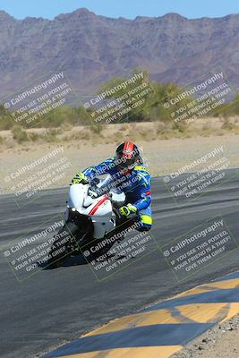 media/Mar-24-2025-Moto Forza (Mon) [[57ce5c5cff]]/1-Advanced Group/Session 3 (Turn 6 Inside)/